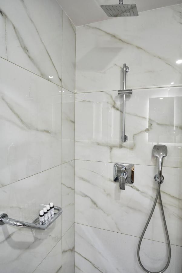Chic N Bright 3Bd Apt With Hilton View Atene Esterno foto
